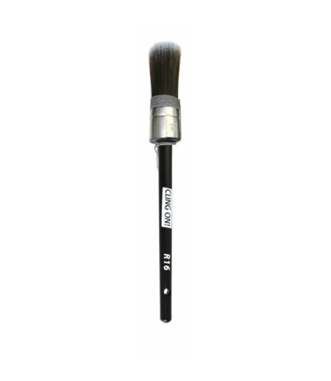 Cling On! R16 - Round 16 Paint Brush